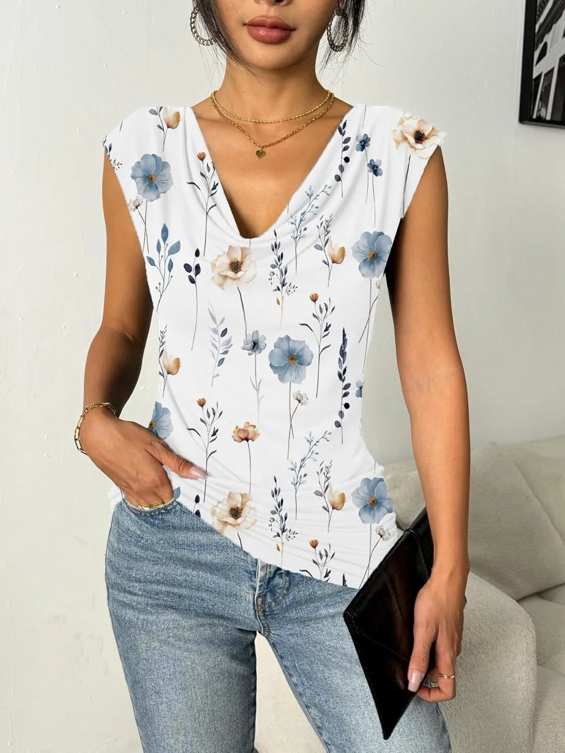 Zeagoo Tank Top for Women Trendy Going Out Tops Sleeveless Shirts Ruched Business Casual Basic Tunic Tops